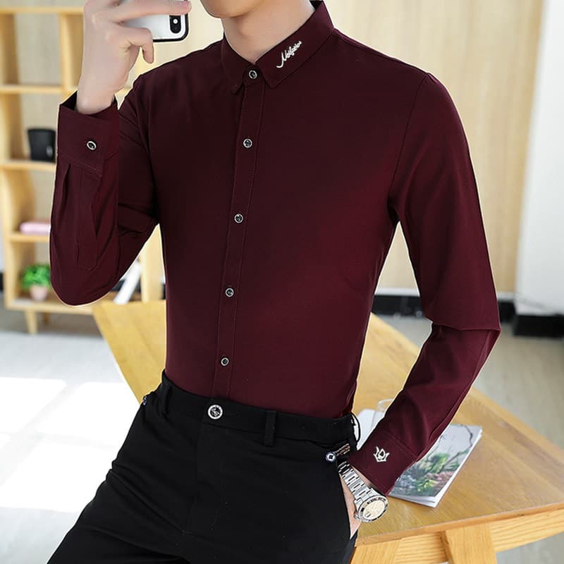 黒シャツ 上質シルエット スリムフィット ドレスシャツ