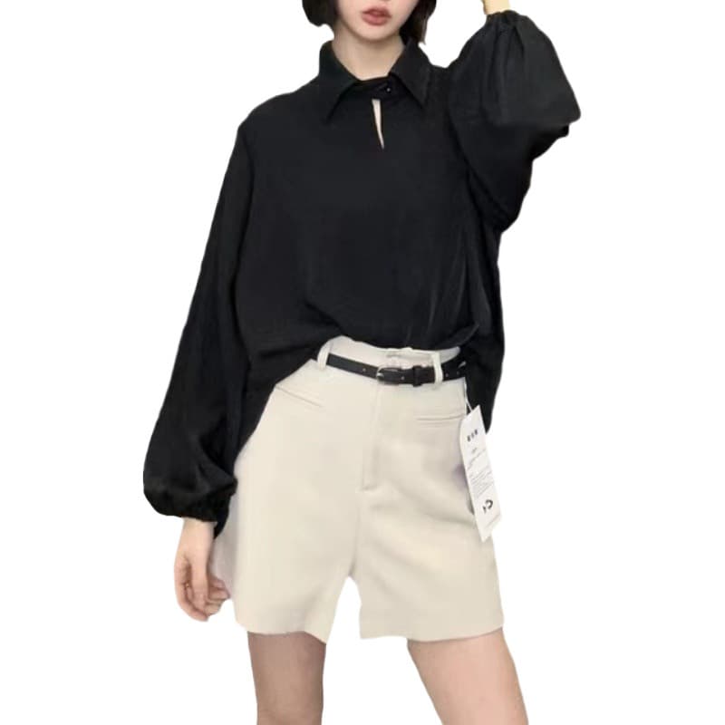 黒シャツ ふんわり袖切り替えデザインシャツ