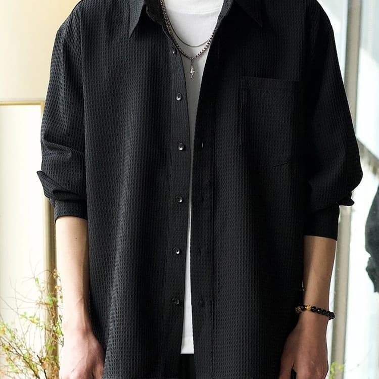 黒シャツ さらり涼やか格子織りワッフルシャツ