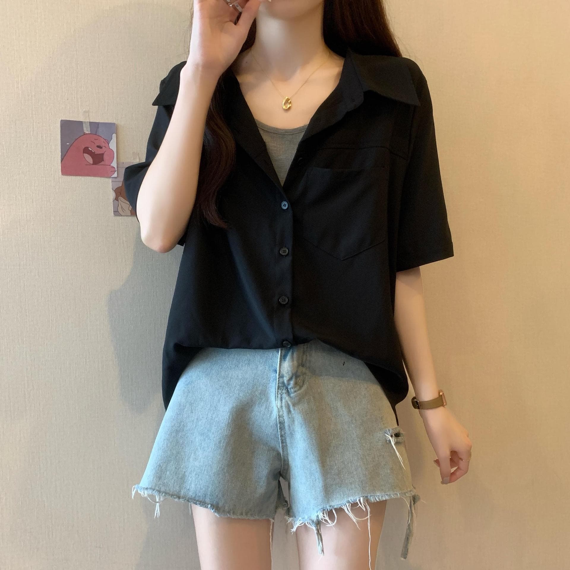 黒シャツ オーバーサイズ シアーシャツ