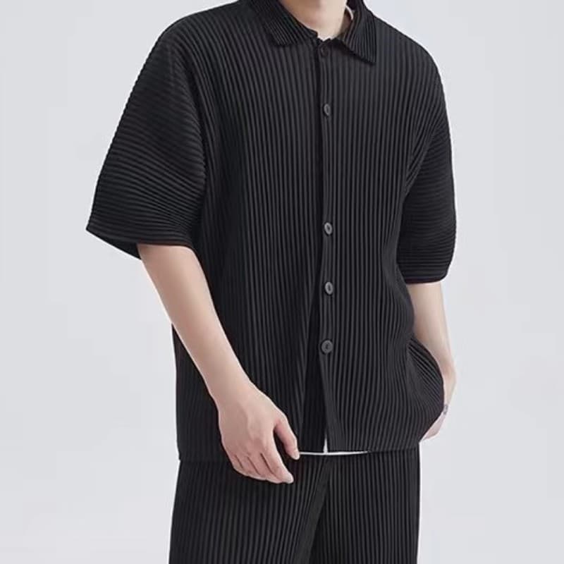 黒シャツ プリーツデザインウェーブシャツ