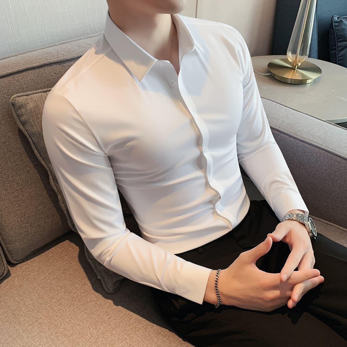 黒シャツ スタイリッシュストレッチ美シルエットシャツ