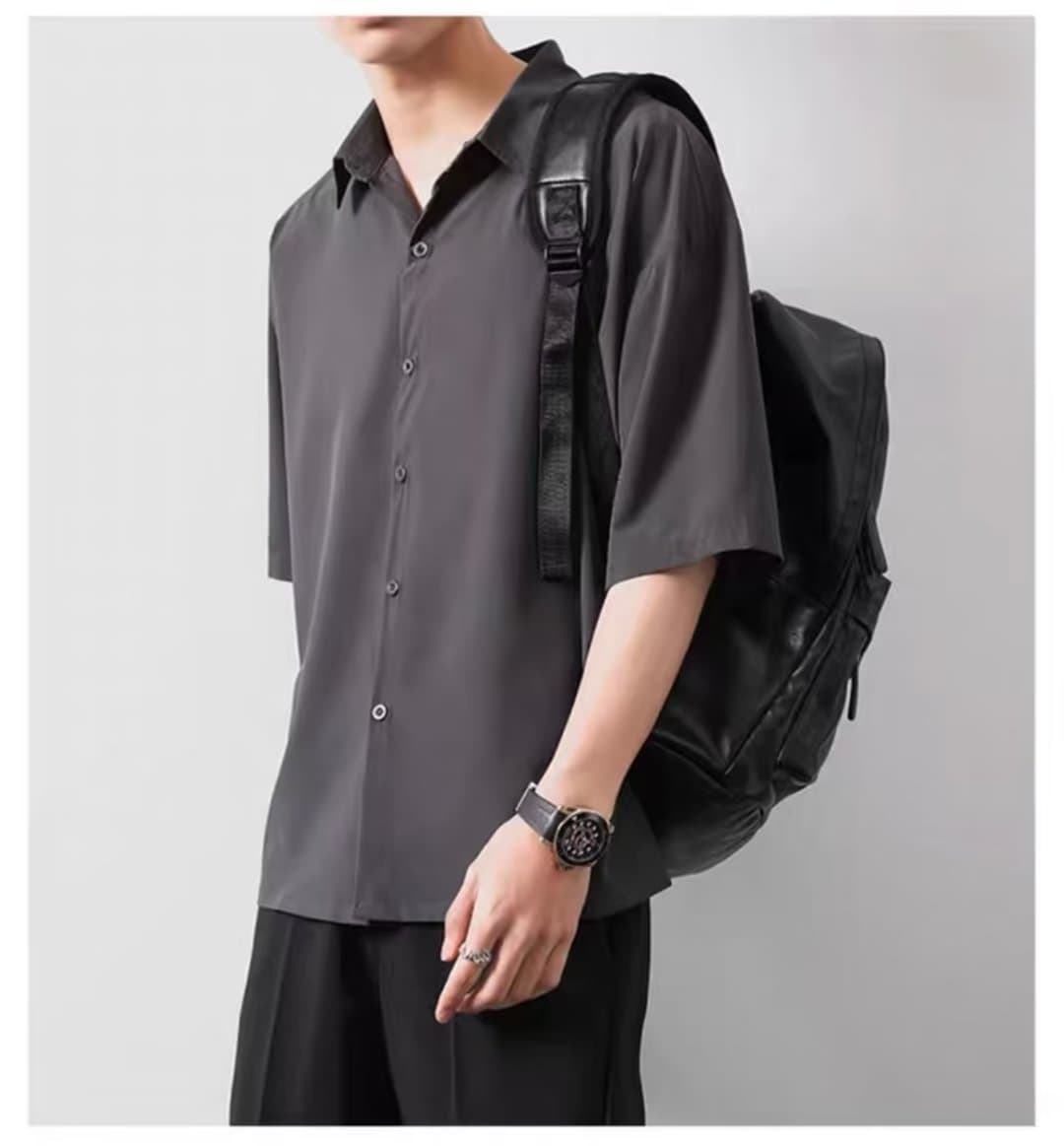 黒シャツ ゆったりシルエット 上質シャツ