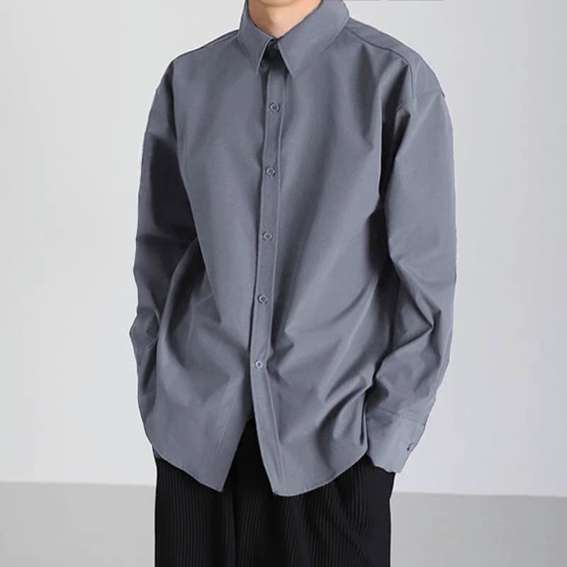 黒シャツ ゆったりシルエット オーバーサイズシャツ