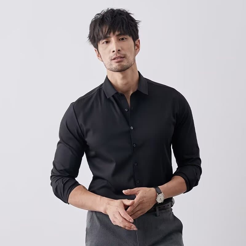黒シャツ ビジネスマンのための上質シャツ