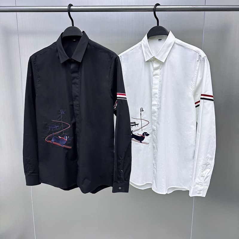 黒シャツ スキーヤー刺繍入り上質カジュアルシャツ