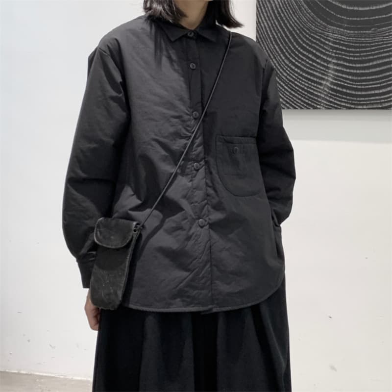 黒シャツ オーバーサイズ 中綿シャツジャケット