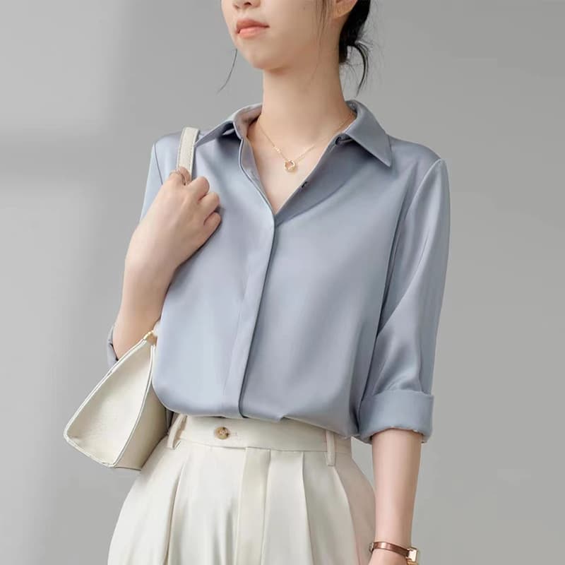 黒シャツ シンプル上質シルクシャツ