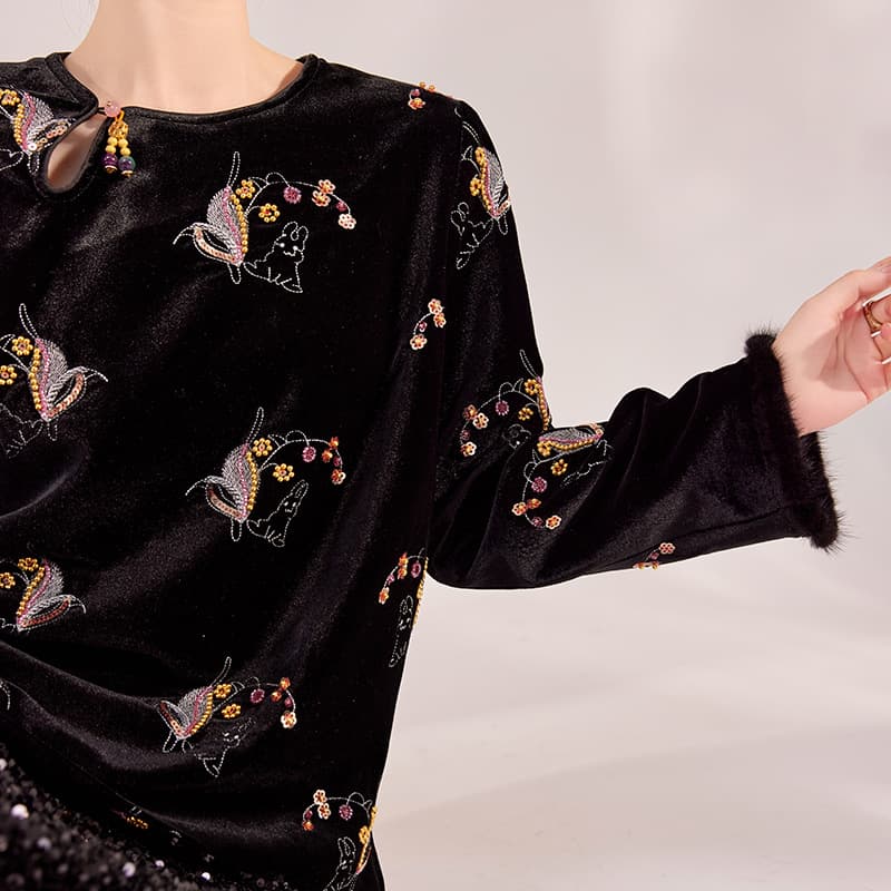 黒シャツ 蝶と小花刺繍ベロア切替シャツ