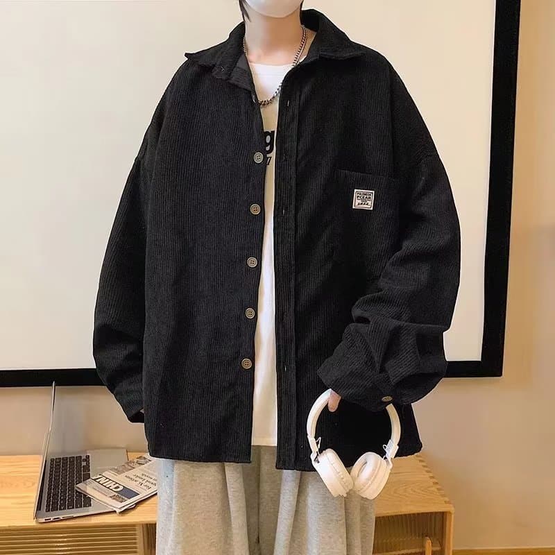 黒シャツ コーデュロイ素材オーバーサイズシャツ