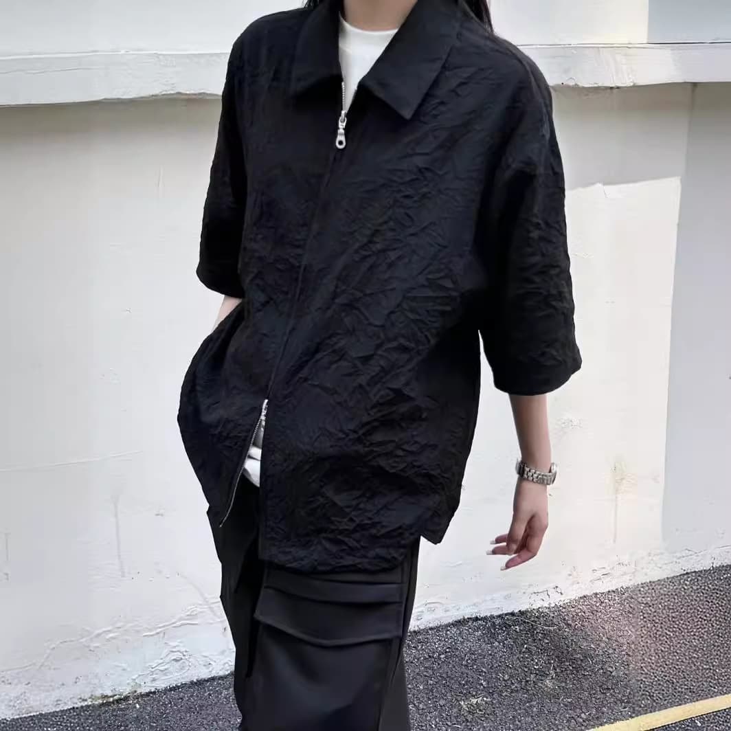 黒シャツ クラッシュ加工 ジップアップシャツ