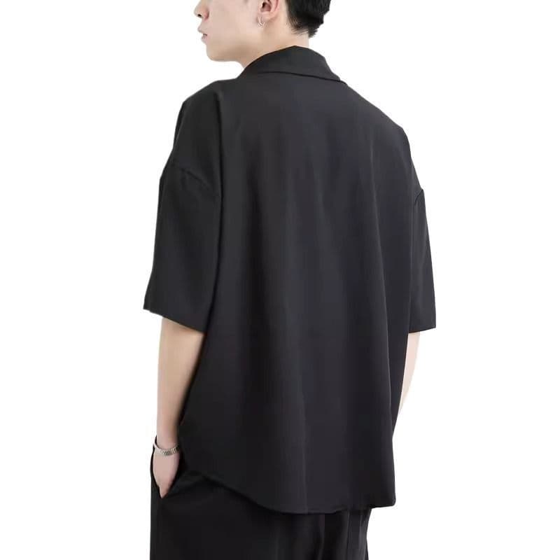 黒シャツ ドレープ素材 シンプルシャツ