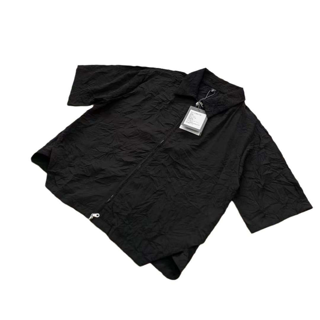 黒シャツ クラッシュ加工 ジップアップシャツ